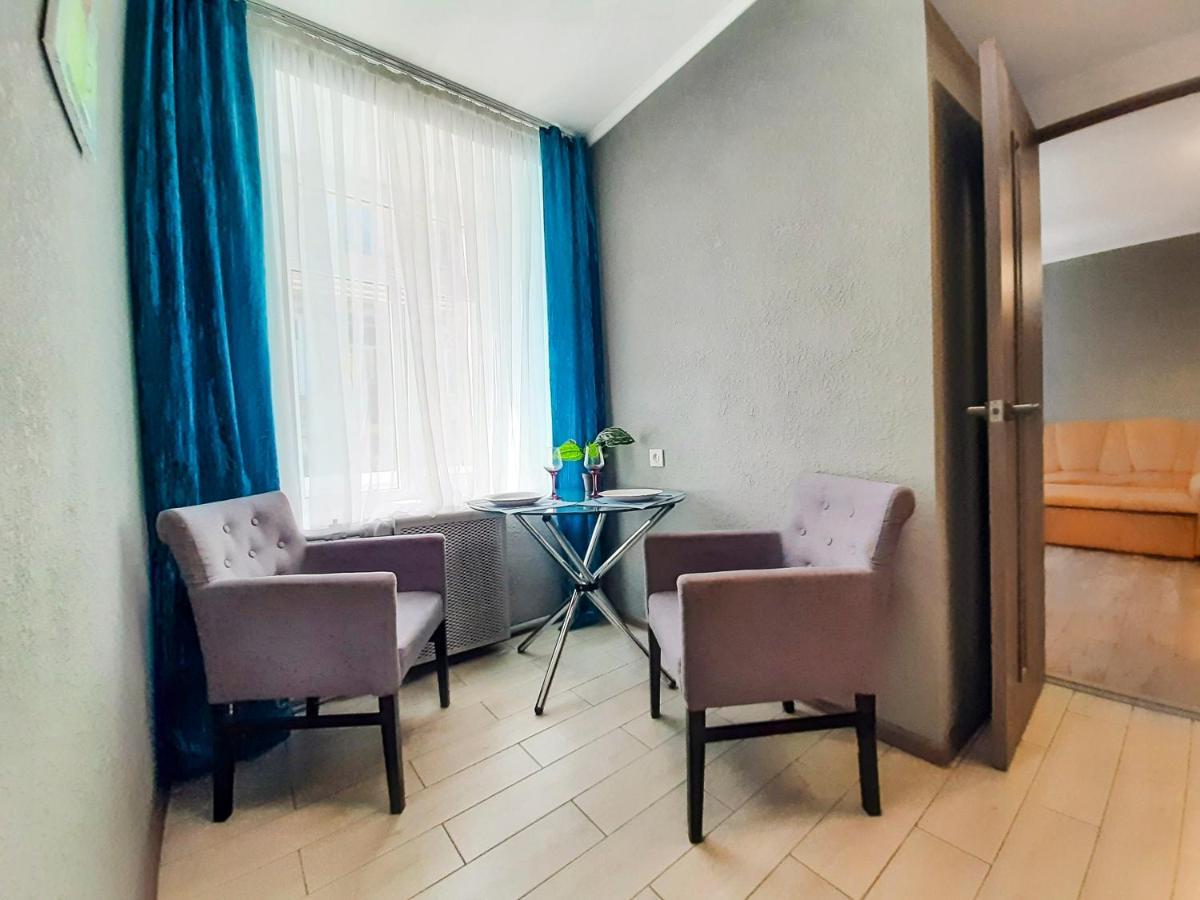 1-Room Apartment In The Center, 5 Minutes To Deribasovskaya Odessa Exterior foto